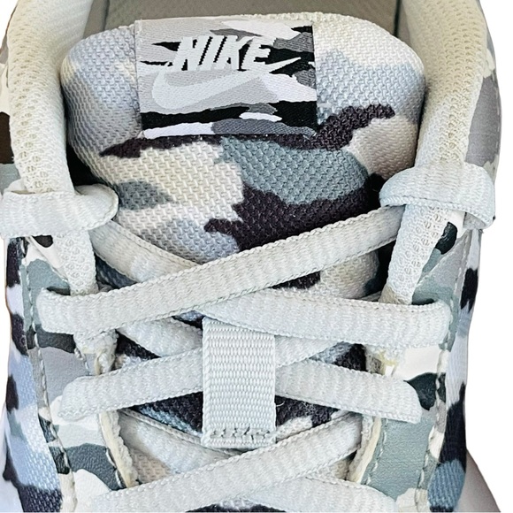 Nike Tanjun Prin Running Shoes 6Y, Women’s Size 7 US, grey camouflage - Picture 11 of 15
